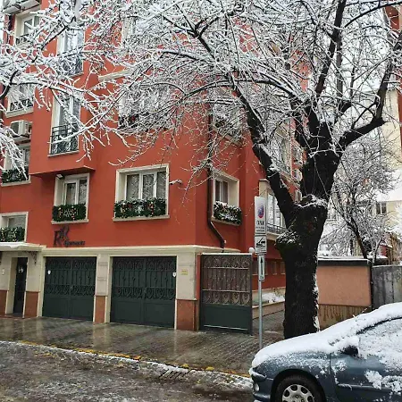 R & R Apartments